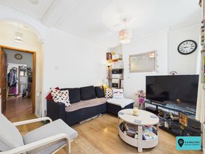 Living Room- click for photo gallery